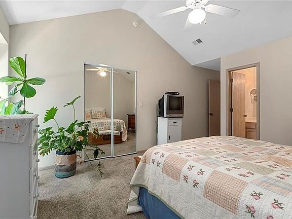 5th image of 5712 NW Sunrise Meadow Cir #53-B