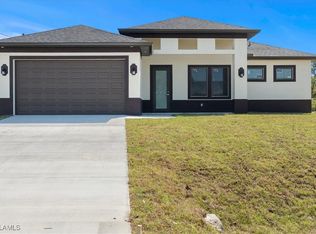 9020 S Casa Ct, Labelle, FL 33935