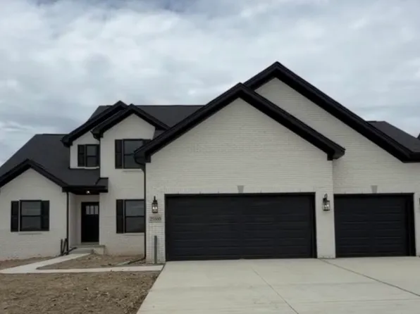 25660 Brighton Ln, Brownstown, MI 48134