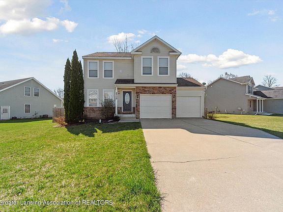 3rd image of 2710 Brigantine Dr