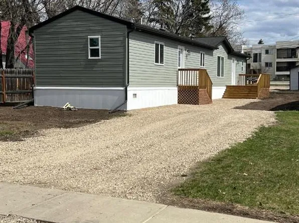 816 W 5th Ave, Beaverlodge, AB T0H 0C0