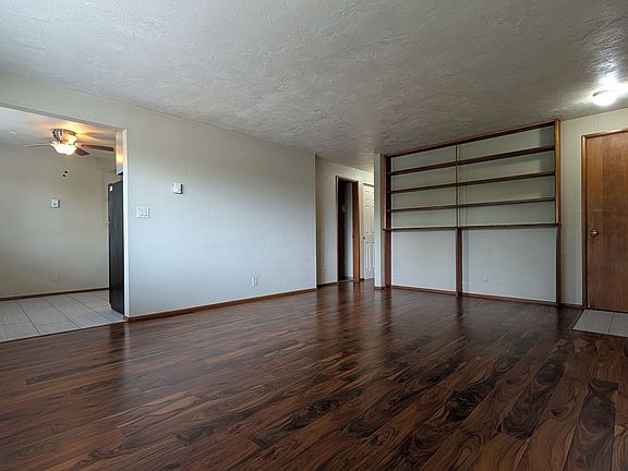 5th image of 2222 Willamette St #2222WILL-17