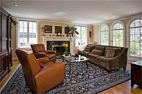4th image of 2627 Easton Dr