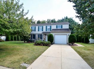 5 Montceau Dr, Newark, DE 19702