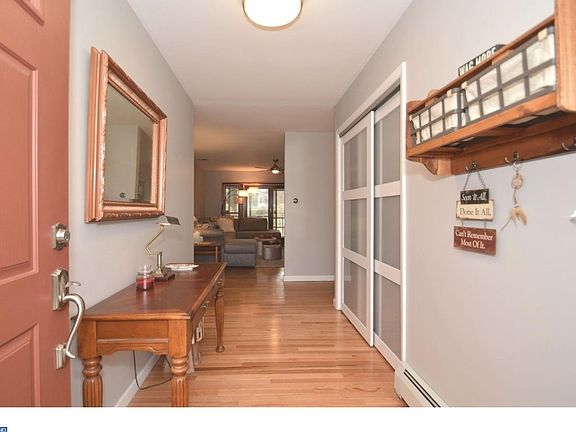 3rd image of 57 Kenalcon Dr