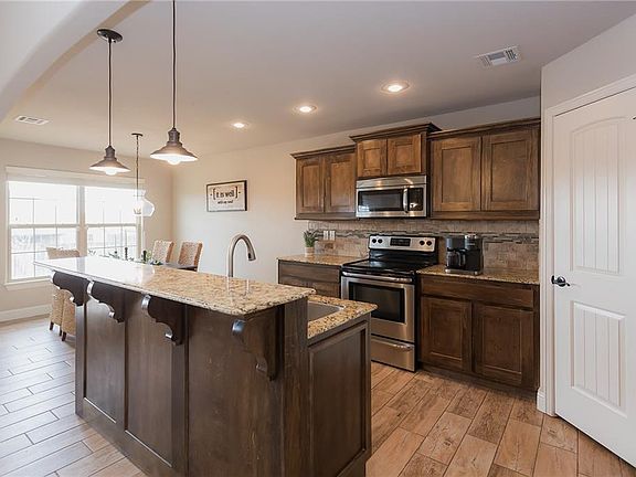 3rd image of 4207 SW Slate Ln