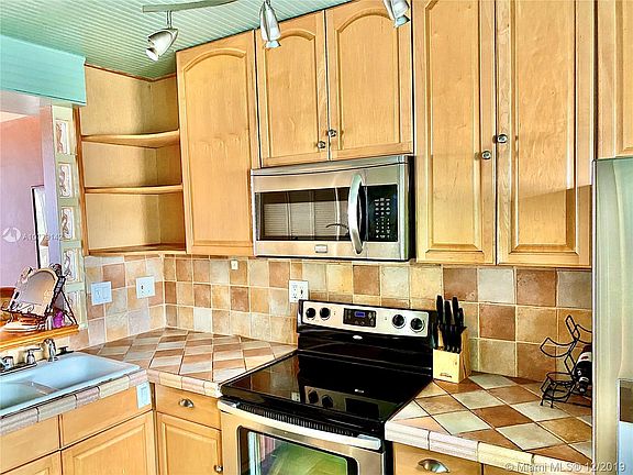 5th image of 1501 NE Miami Gardens Dr APT 357