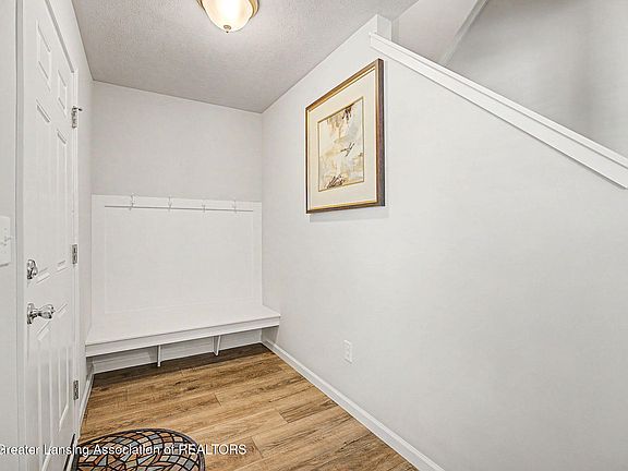 5th image of 616 Muirfield Dr
