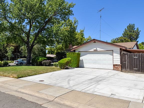 2nd image of 3016 Terilyn St
