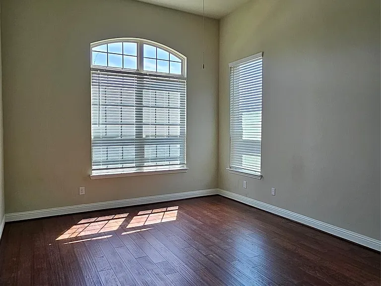 7378 Joshua Rd — Photo 9