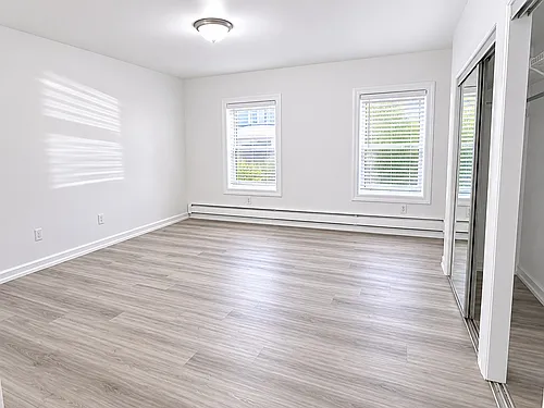 121 Brookside Ave #1F Photo 1