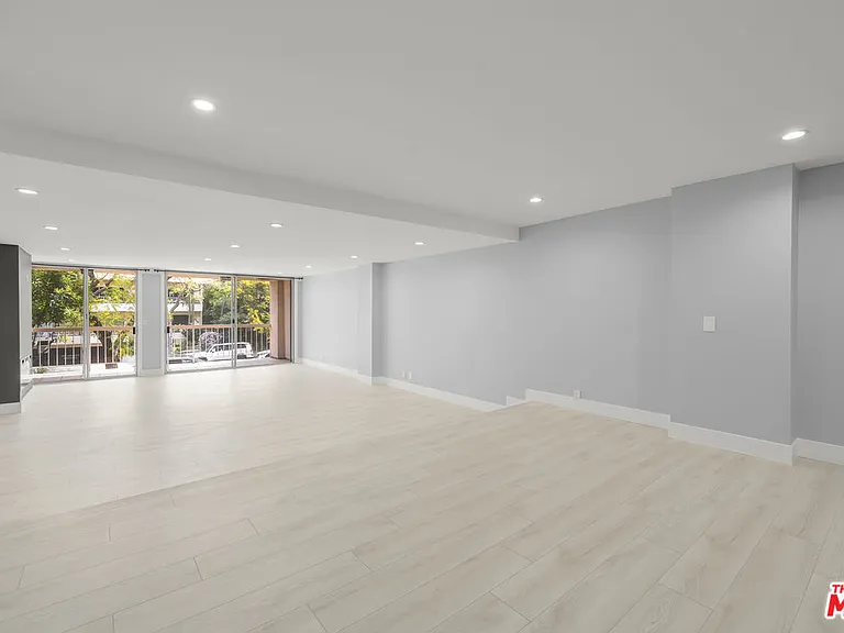 441 N Oakhurst Dr #206 — Photo 4