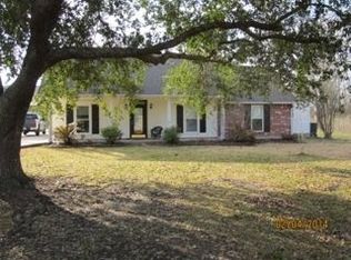 13501 Adam Templet Rd, Gonzales, LA 70737