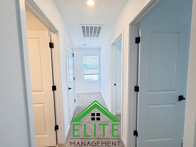 856 Pecan Tree Ln — Photo 10