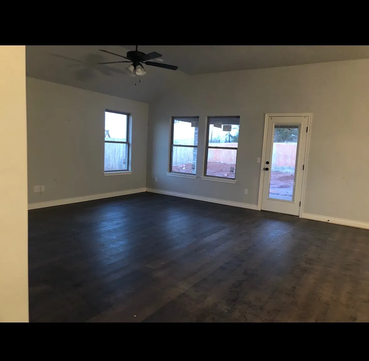 4 bed, 1813 sqft, $2,300 — Photo 4