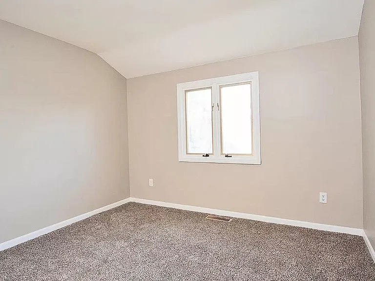 4627 Oak Creek Dr — Photo 14