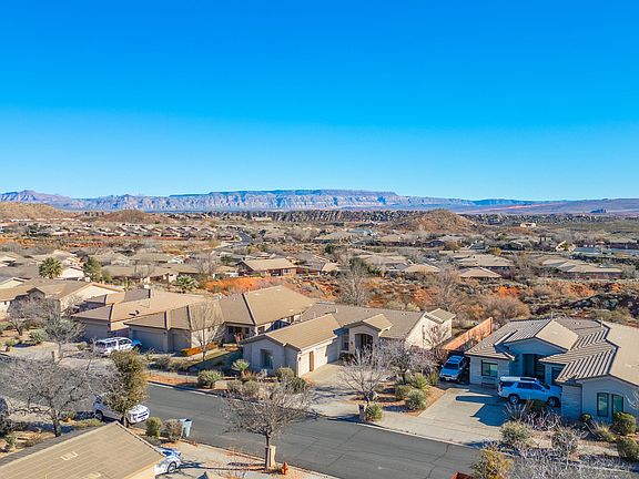 2nd image of 3316 E Willow Springs Dr