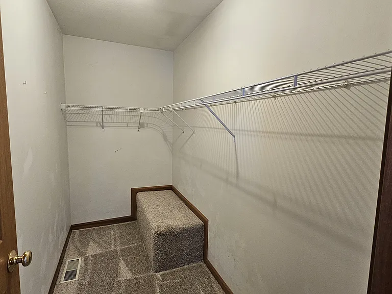 1383 Bergamont St — Photo 31