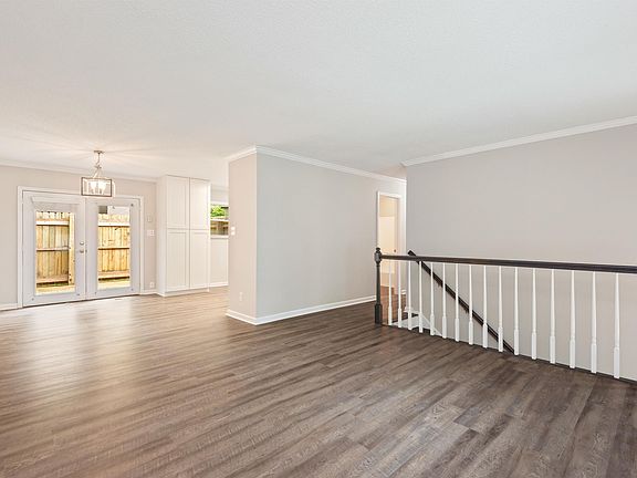 2nd image of 8709 Olde Colony Trl Unit 17-1