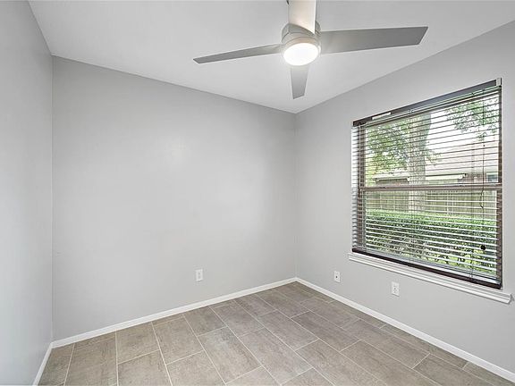 3rd image of 12026 Oakner Dr