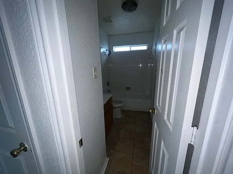 3303 Toledo Dr #C — Photo 5