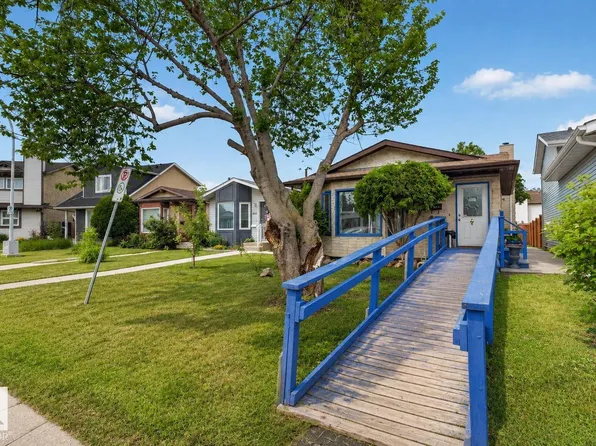 8316 157th Ave NW, Edmonton, AB T5Z 2P7