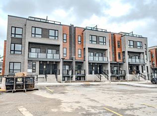 11 Lytham Green Cir #5, Newmarket, ON L3Y 0E1