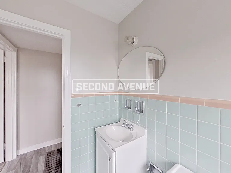 7825 Rugby Ct — Photo 13