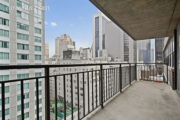 Sold by Corcoran | media 20