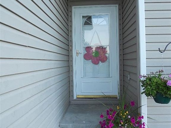 3rd image of 7900 Garland St