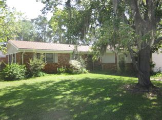 303 Buckingham Pl, Brunswick, GA 31525