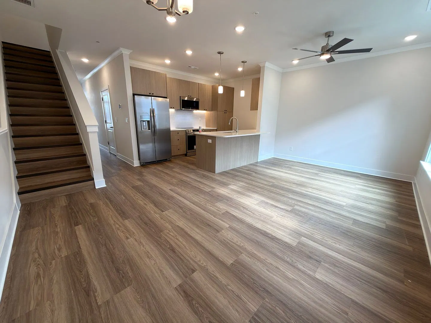Brand-New 3-Bedroom Townhome in Rogers | Attached Garage + Internet Package — Photo 2