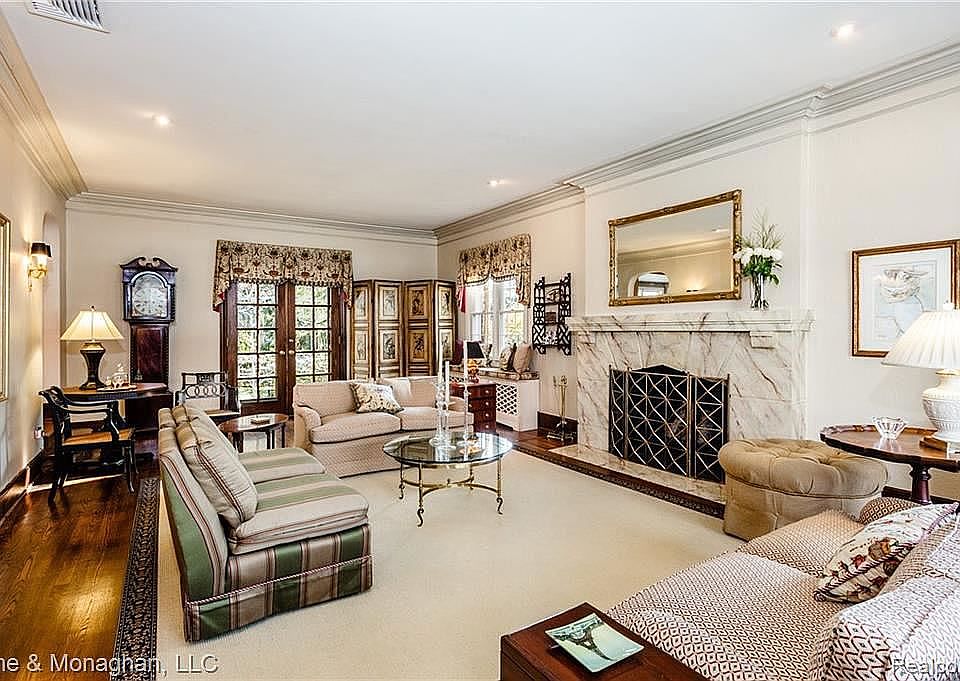 460 Lakeland St, Grosse Pointe, MI 48230 Zillow