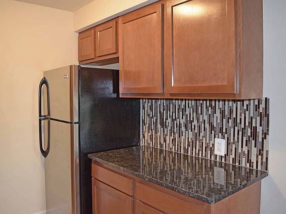 3rd image of 33354 Kingslane Ct APT 3