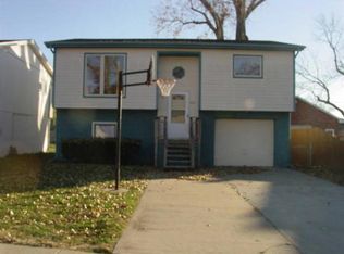 4135 Avenue C, Council Bluffs, IA 51501