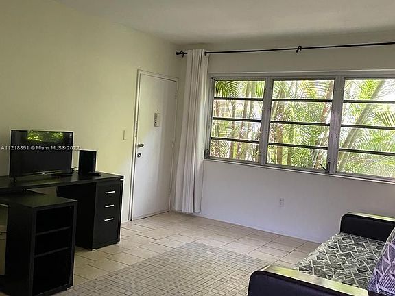3rd image of 4740 Pine Tree Dr APT 27