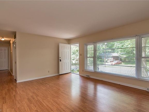 5th image of 3204 Dreiser Pl