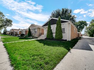 7914 S Richmond St, Chicago, IL 60652