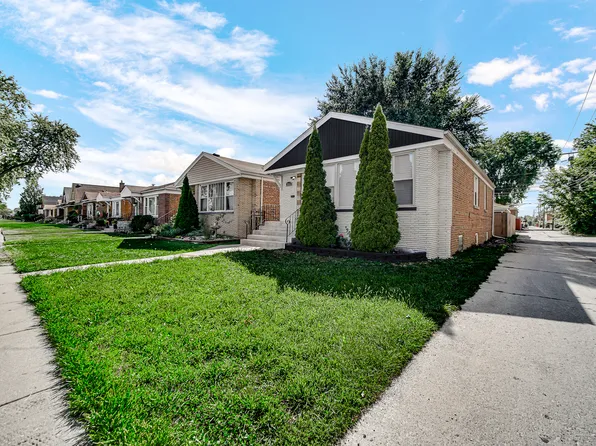 7914 S Richmond St, Chicago, IL 60652
