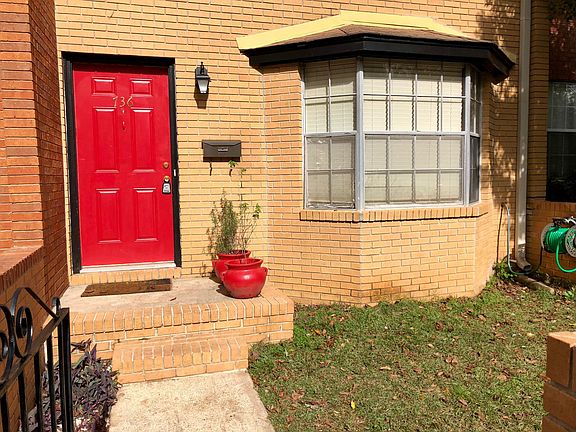 2nd image of 736 E Jefferson St