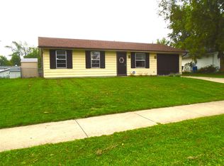 824 Larch Ln, Fort Wayne, IN