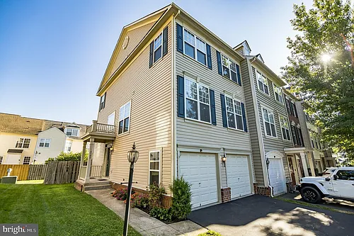 9240 Cascade Falls Dr Photo 1