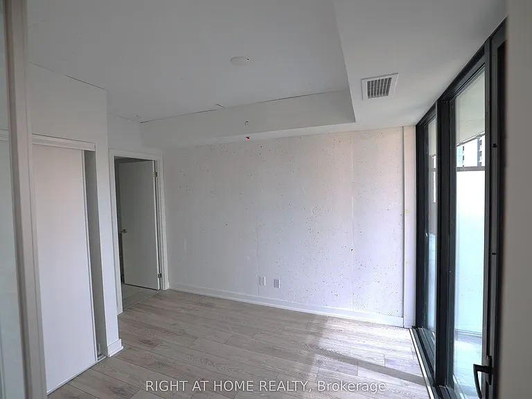 47 Mutual St #804 — Photo 12