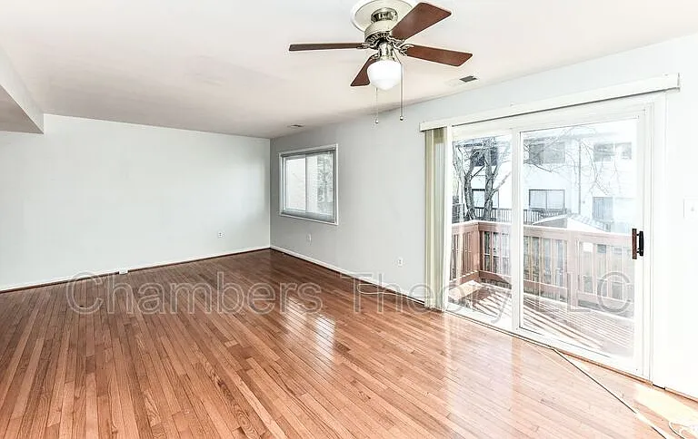 8088 Edinburgh Dr — Photo 12
