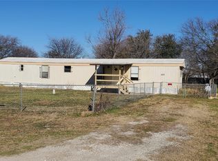 1602 Ranch Rd, Grand Prairie, TX 75052