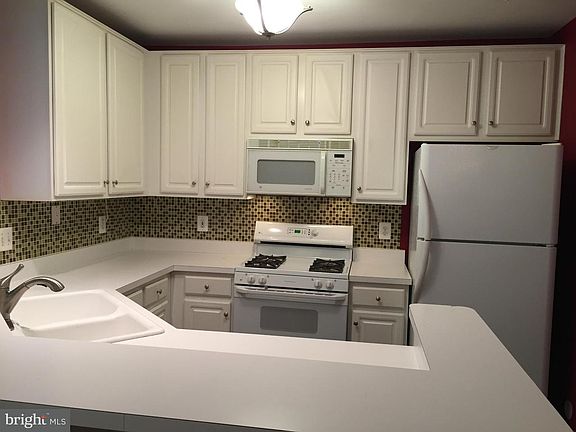 4th image of 12753 Fair Crest Ct