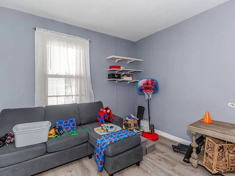 253 Waterman Ave #1 — Photo 9