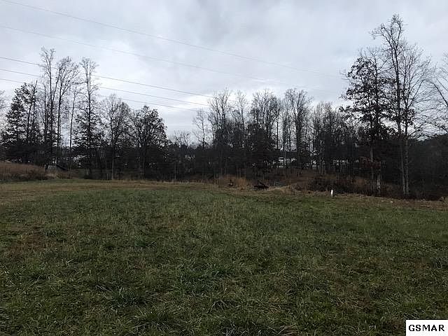 1st image of 558 Antrim Ln
