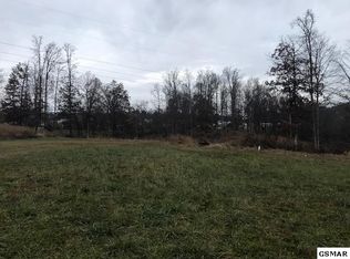 558 Antrim Ln, Dandridge, TN 37725
