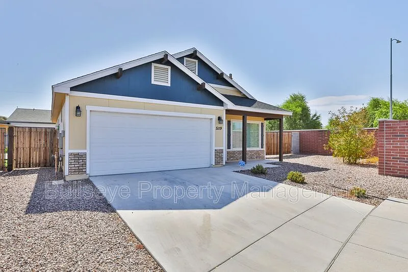 5119 S 11th Pl